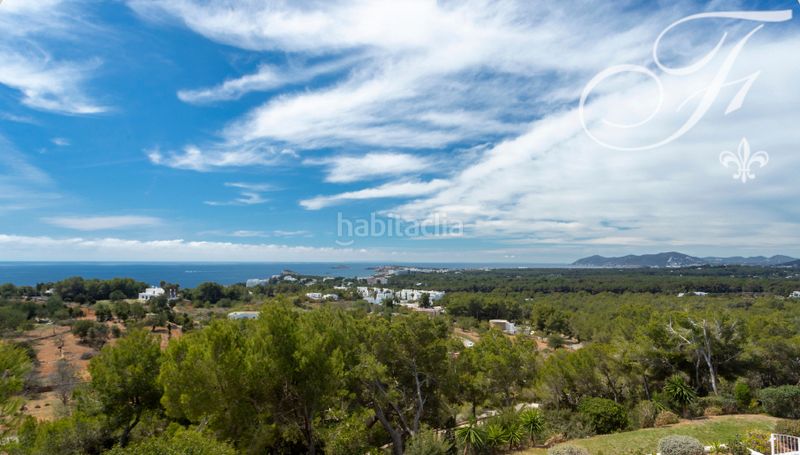Foto b582ce73-2d5c-4ce4-85d8-b7b52c104741. Casa adossada amb piscina a Sant Carles Santa Eulària