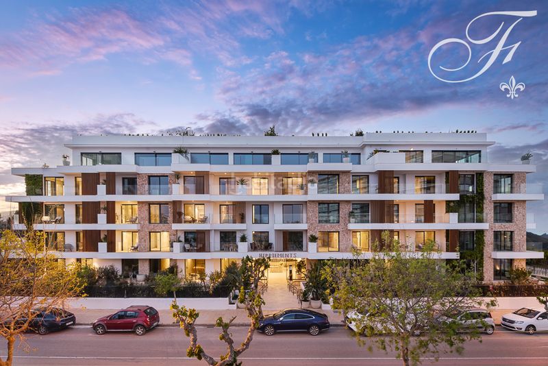Foto a796c52a-019a-4b63-821d-2b362bc24028. Apartament a Ses Figueretes - Platja d'en Bossa - Cas Serres Ibiza