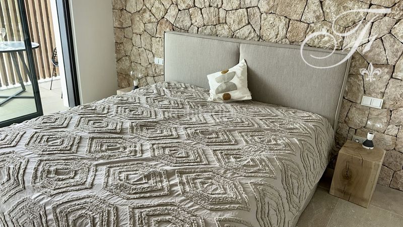 Foto d88ebcd1-7867-460c-af30-8e3610e1fbc9. Apartament a Ses Figueretes - Platja d'en Bossa - Cas Serres Ibiza