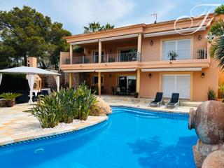 Xalet a Roca Llisa. Chalet en roca llisa en ibiza