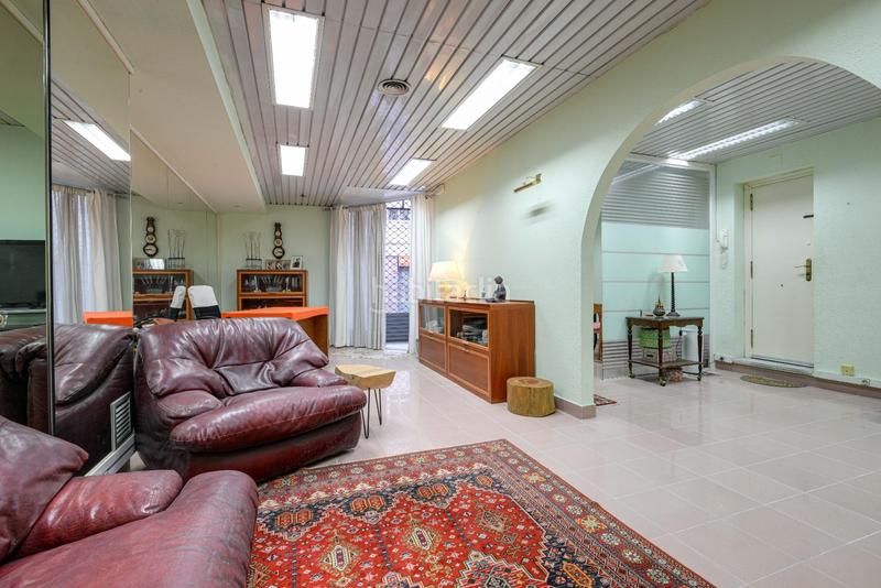 Foto cbc48476-b635-4adf-a27c-67ea30513834. Alquiler local comercial en Centre Sant Joan Despí