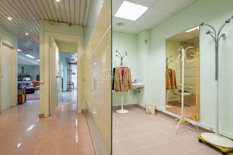 Foto 44af9ab8-f3ca-40a6-9b9f-4f71218236f2. Lloguer local comercial a Centre Sant Joan Despí