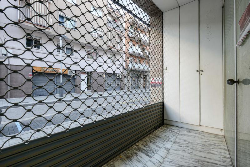 Foto 4ed39a98-5951-4b4b-b90d-e41b585271d3. Affitto locale commerciale in Centre Sant Joan Despí