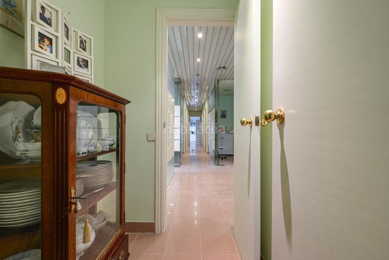 Foto 687969fa-c9d4-40cb-93cd-cffd2f12c73d. Affitto locale commerciale in Centre Sant Joan Despí