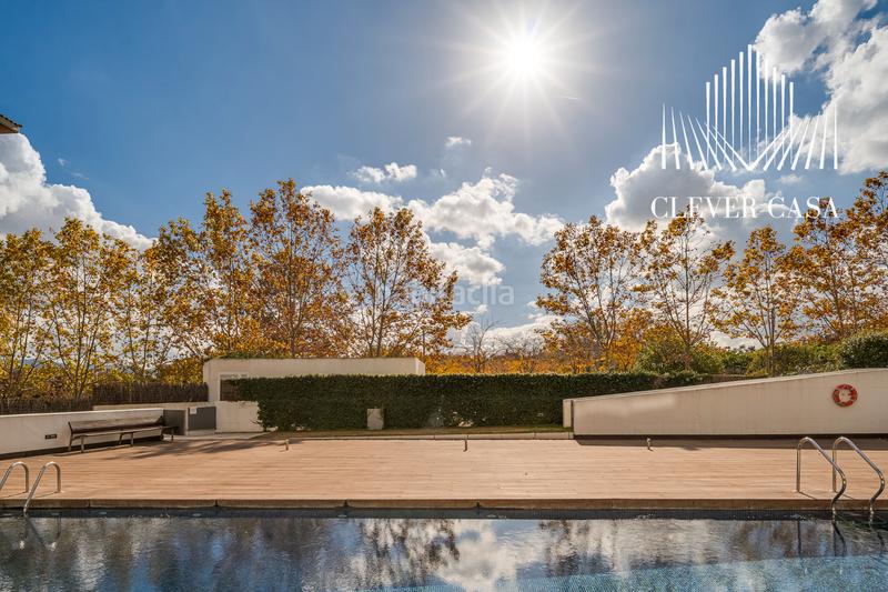 Foto 06bd9bef-2ffc-4d25-8d8a-97461832a820. Ground floor with heating parking pool in Parc Central Sant Cugat del Vallès