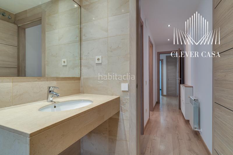 Foto 09e6d20e-70f0-4d98-a53e-9df170a115e8. Ground floor with heating parking pool in Parc Central Sant Cugat del Vallès