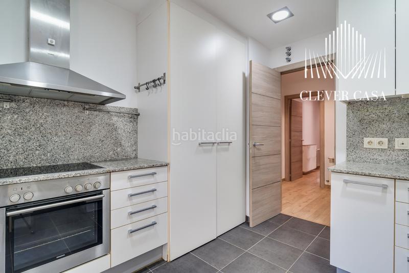 Foto 49ed41d3-dd17-4c6a-a95c-c1ce12cdb845. Ground floor with heating parking pool in Parc Central Sant Cugat del Vallès