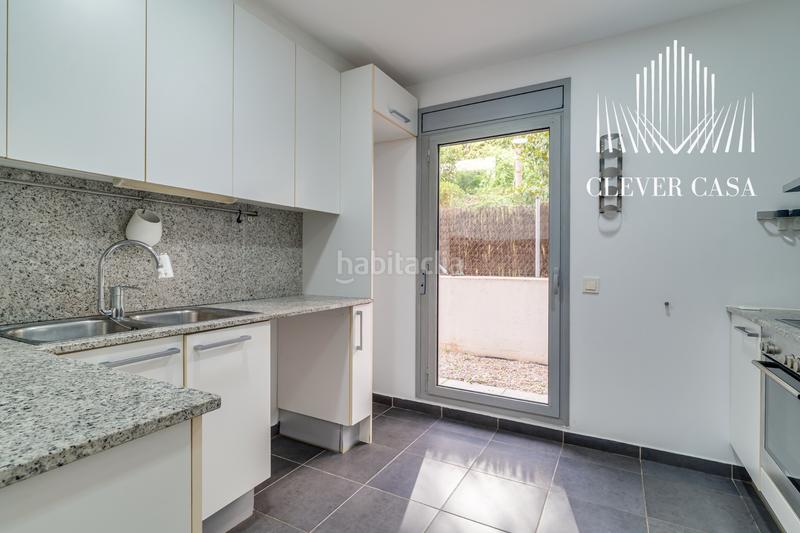 Foto a79ab361-9719-485f-beeb-1d4e4cc19c87. Ground floor with heating parking pool in Parc Central Sant Cugat del Vallès