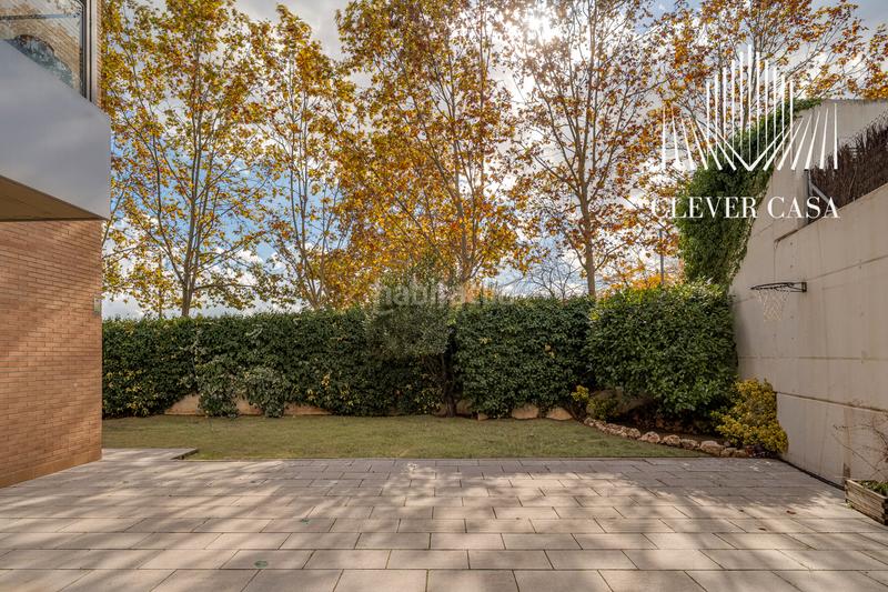 Foto d2d3d9d7-9ca0-4519-a68f-0d95a8a0bf7a. Ground floor with heating parking pool in Parc Central Sant Cugat del Vallès