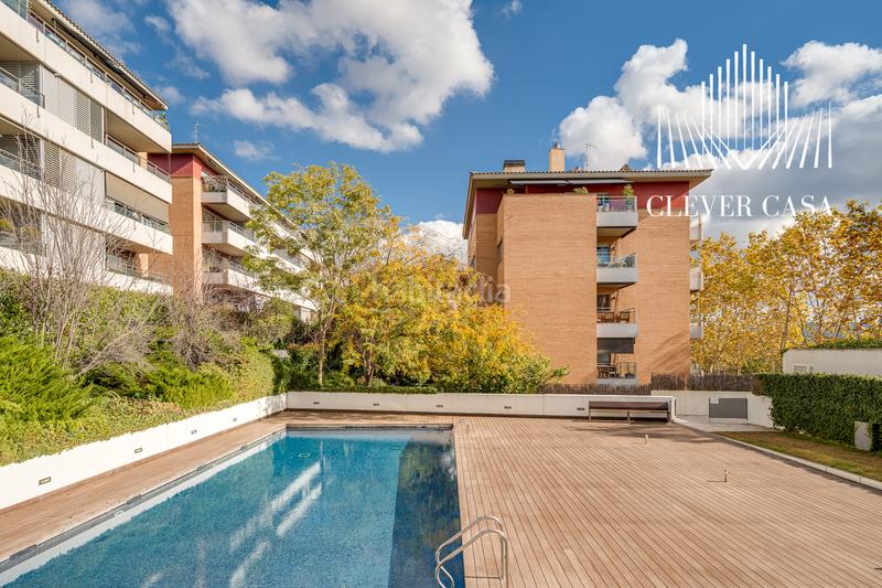 Foto e2b50eca-8137-405e-a53e-658b9dcc494f. Ground floor with heating parking pool in Parc Central Sant Cugat del Vallès