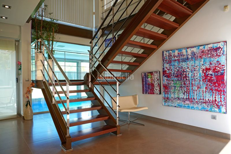 Foto 20492c60-6619-43e4-bb85-269adedc6ba8. Chalet avec chauffage parking piscine dans Miramar