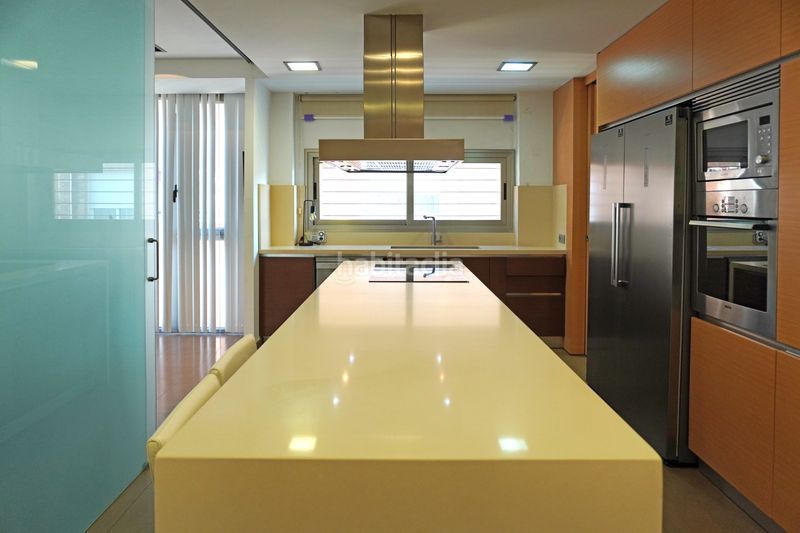 Foto b131e478-b7e9-4954-b999-edd4d09e28ea. Chalet avec chauffage parking piscine dans Miramar