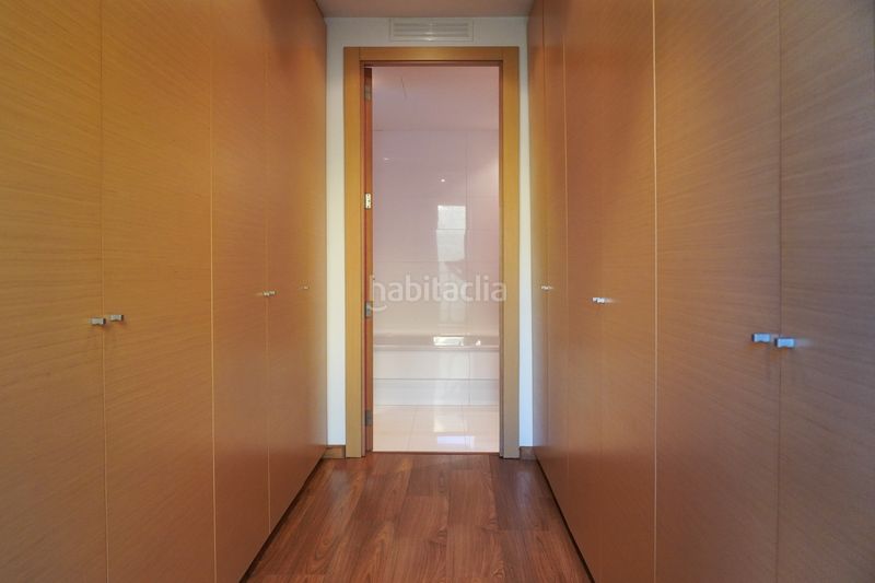Foto 442c410d-0031-489e-b507-7413c9b57bc2. Chalet con riscaldamento parcheggio piscina in Miramar