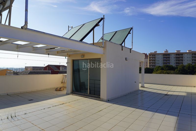 Foto cf04a031-6a20-44ee-b0c8-f78c15360bc6. Chalet con riscaldamento parcheggio piscina in Miramar