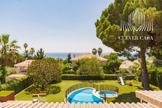 Chalet in Alella. Exclusiva villa de lujo con vistas al mar en can teixidó, alella