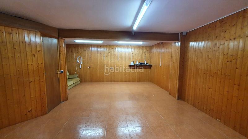 Foto a028238a-f1ea-4790-aca4-b498e0725f92. Lloguer local comercial a carrer d'enric granados 35 a Barberà del Vallès