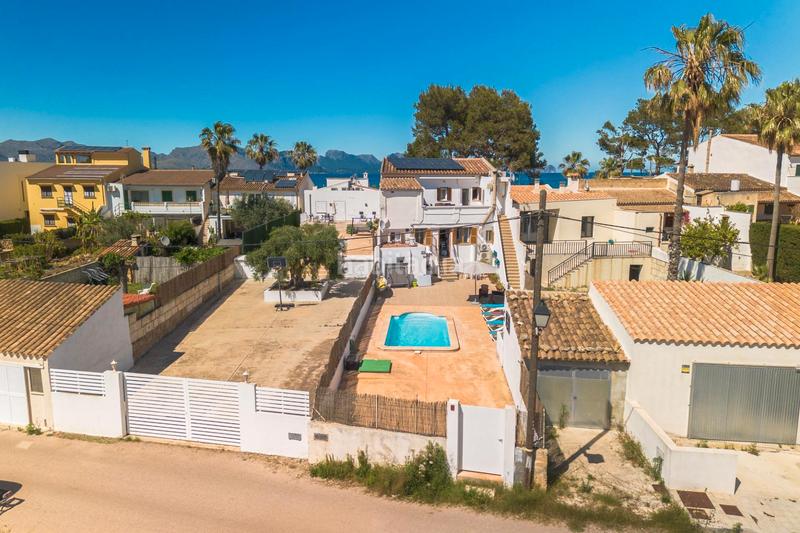 Foto c64a59ec-a1dd-48f6-8710-31dc1aff0dc6. Chalet espectacular planta baja en 'sa mariana' con piscina propia a tan solo 50m del mar en Alcúdia