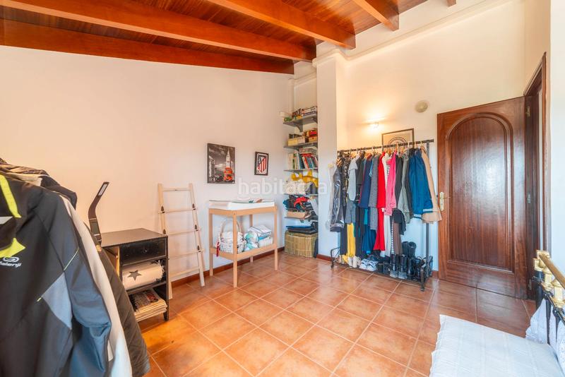 Foto 7f30ea3b-8aea-46d3-b219-dc7c25815278. Chalet con camino riscaldamento parcheggio piscina in Selva