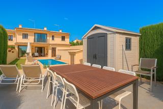 Casa adossada  Carrer nou. Moderno adosado tipo dplex con piscina propia en moscari