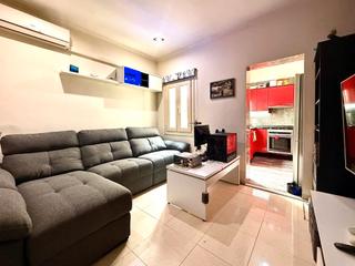 Casa pareada  Carrer de jesús. Vivienda tipo triplex en el centro de inca con terraza y garaje