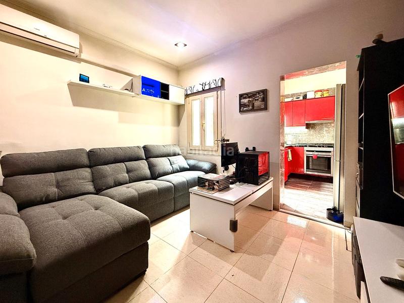 Foto 8a3e3432-f2ef-4692-bc24-9483fa043bed. Casa pareada vivienda tipo triplex en el centro con terraza y garaje en Inca