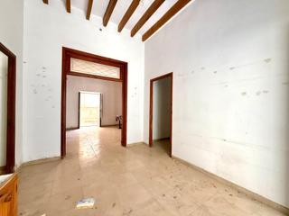 Erdgeschoss  Carrer de sa llum. Planta baja a reformas en selva con terraza