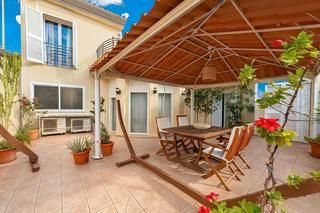 Chalet  Carrer d'escorca. Espectacular chalet tipo dúplex con varias terrazas y garaje