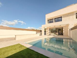 Chalet  Carrer de la quaderna. Obra nueva a estrenar – vivienda de diseño con piscina privada,