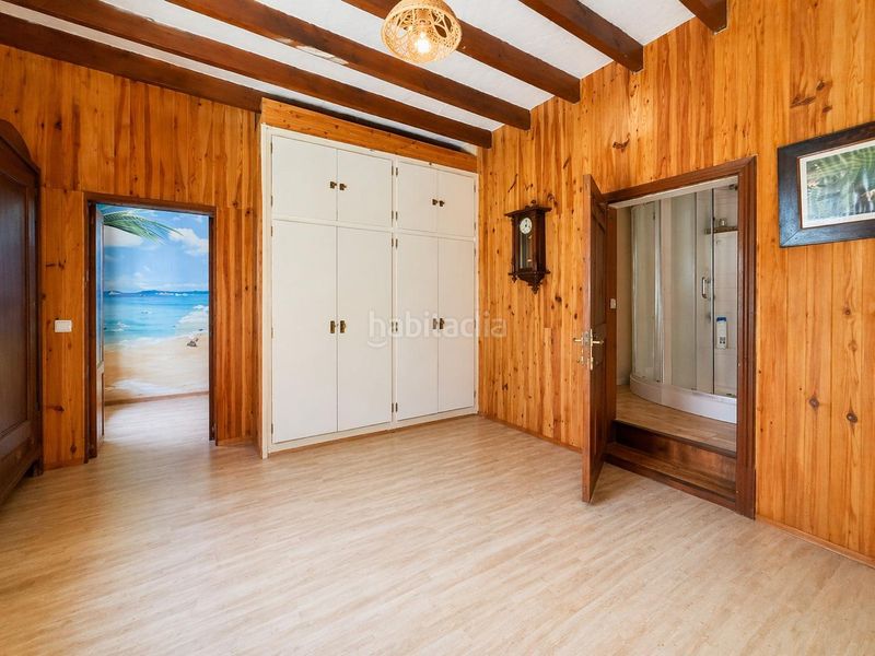 Foto 6bc8424e-bb09-4b93-a39f-ef2231829e27. Casa aparellada a carrer cervantes 15 a Búger