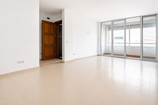 Planta baja  Carrer goleta 38. Moderna planta baja en sa pobla - terraza - parking y trastero.
