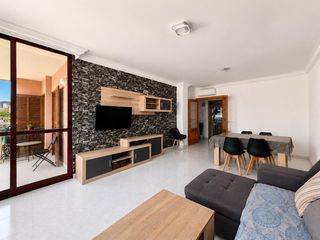 Flat  Carrer mossèn andreu caimari. Amplio y luminoso piso con parking en el centro