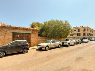 Wohngrundstück in Alaró. Solar urbanizable en esquina con amplias posibilidades de constr