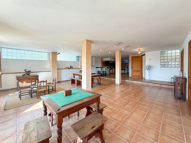 Foto 2c1e9a3a-fc32-4621-96d5-e9493ffc18e0. Casa amb piscina a Selva