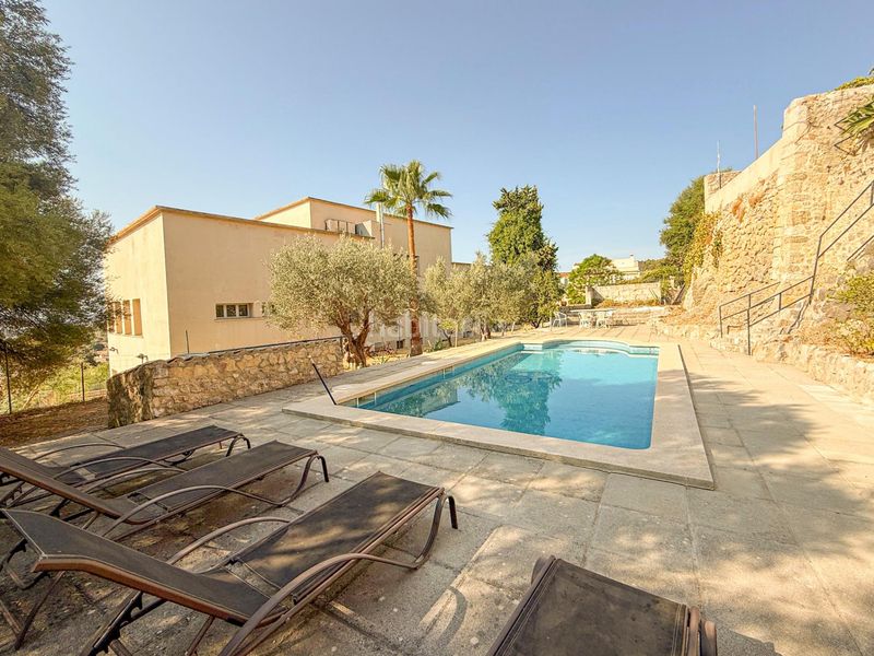 Foto c4e1f253-770d-4fd9-8a7d-67ae6ead991e. Casa amb piscina a Selva