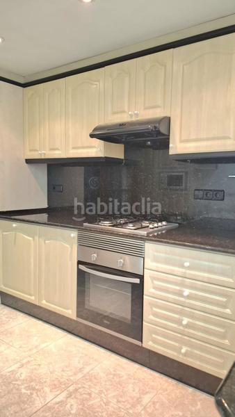 Foto 4d30032d-e4a1-4fbc-b4bc-3f17d1e2996b. Alquiler piso vivienda con garaje en alquiler en La Creu Coberta Valencia
