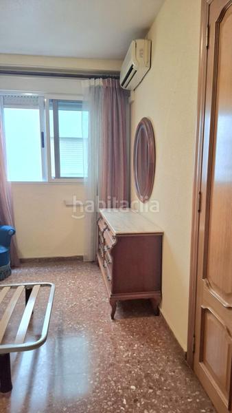 Foto c49f3a2c-da16-4e4b-a7cd-c851f5236807. Alquiler piso vivienda con garaje en alquiler en La Creu Coberta Valencia