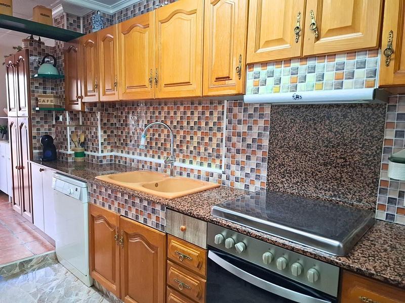 Foto 7f3ba3b3-0d72-441d-a33e-d3b10e329796. Casa con parcheggio in Zona la Ermita Torrent