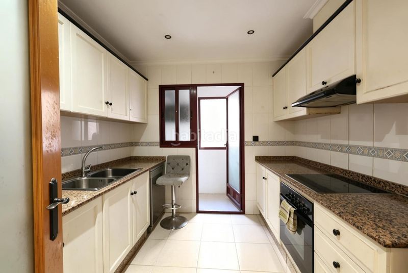 Foto 296c27af-1e94-4d97-bf90-8807cd0499bb. Pis amb aparcament a Meliana