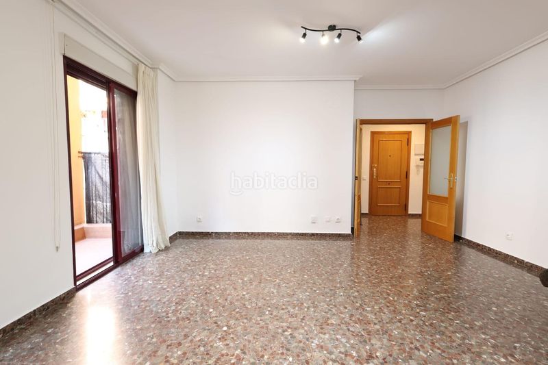 Foto 2d98b744-d349-4291-be00-70d069606e54. Pis amb aparcament a Meliana