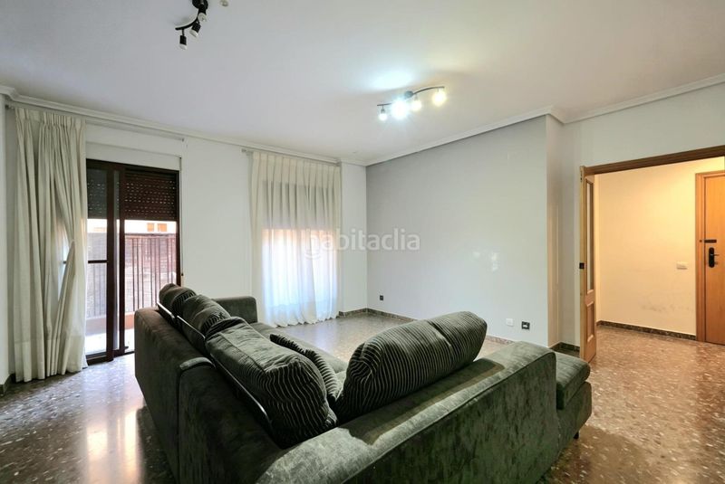 Foto 3fc6987f-095b-4895-888a-906dc6df086b. Pis amb aparcament a Meliana