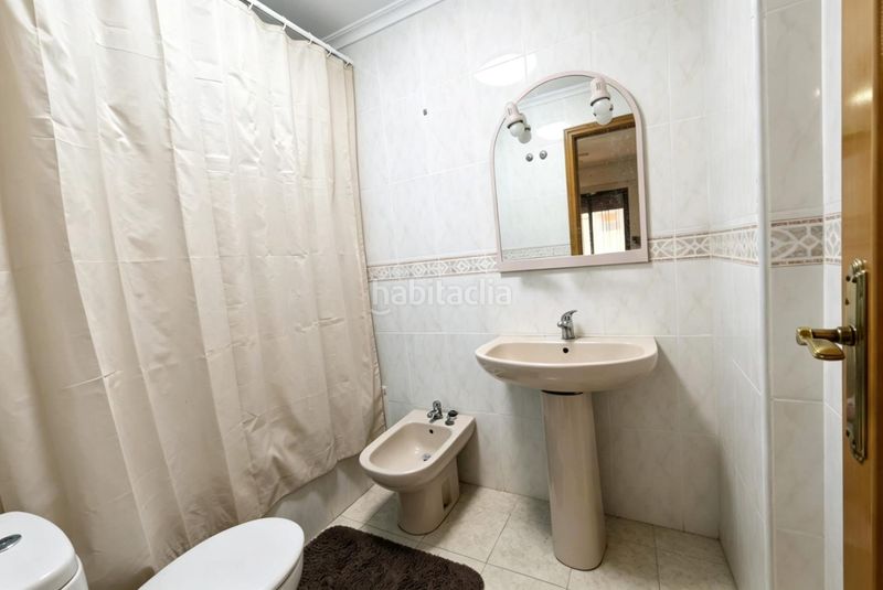 Foto ec08f81f-082d-4ca1-a67c-ece689868f57. Pis amb aparcament a Meliana