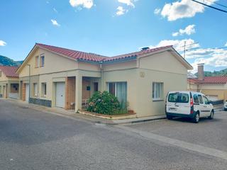 Casa a Carrer de la font del tell 3. Casa unifamiliar en venda a sant pau de segries