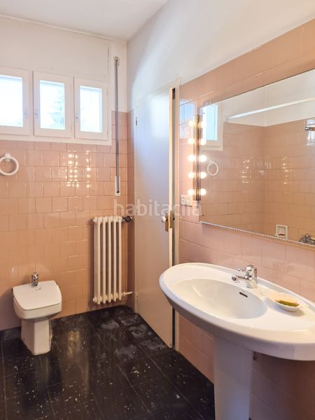 Foto 523b5dce-0ed0-4536-ae2a-611bfb8f86f5. Maison avec cheminée parking piscine dans Ripoll