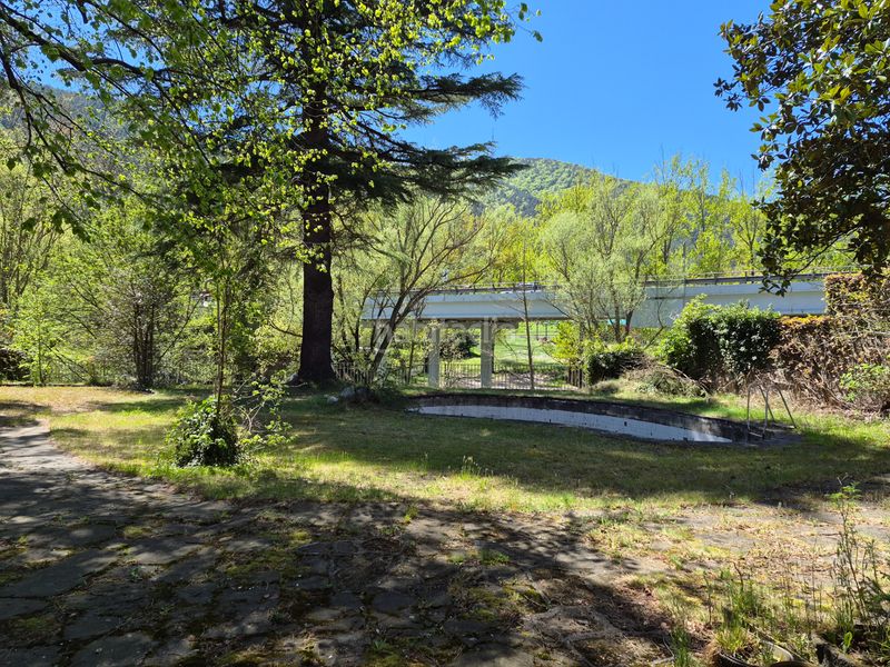 Foto 89fbfb03-94ea-4d46-b068-36aeb8226b5e. Maison avec cheminée parking piscine dans Ripoll