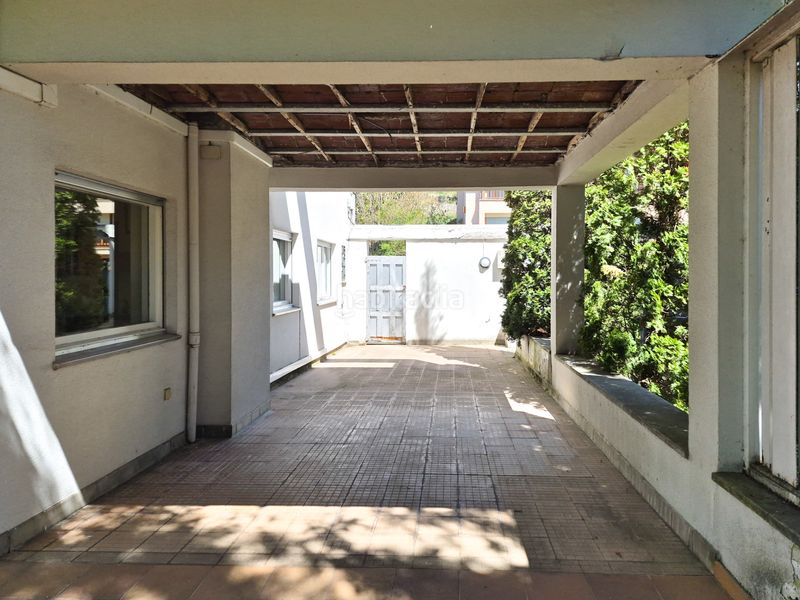 Foto efcd725c-5b5d-4f40-84f4-93a95a2f9448. Maison avec cheminée parking piscine dans Ripoll