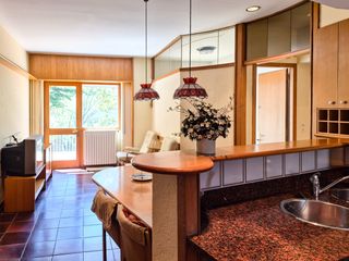 Casa  Carretera de ribes. Joia del racionalisme a la vora del freser: elegància, història