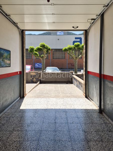 Foto e48fe462-7c77-416f-829a-fc1181f6d7a4. Casa adossada amb calefacció aparcament a Ripoll