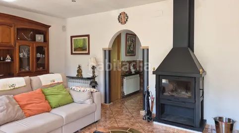 Foto 196cb294-78b8-4a57-8b40-dce4ea7326e4. Casa aparellada a Ripoll