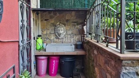 Foto 81db0f52-f8a2-445d-926e-2d1a68fb3359. Casa aparellada a Ripoll
