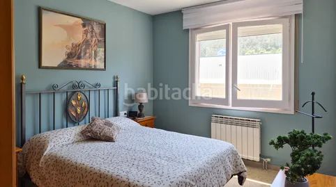 Foto 9134cc87-0e9a-4aff-8e68-0e0b5a51e1aa. Casa aparellada a Ripoll